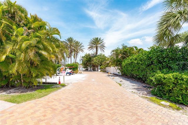 1129 RIVIERA STREET, Venice, FL 34285