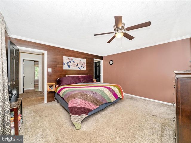 5004 MALLARD LN, Frederick, MD 21703