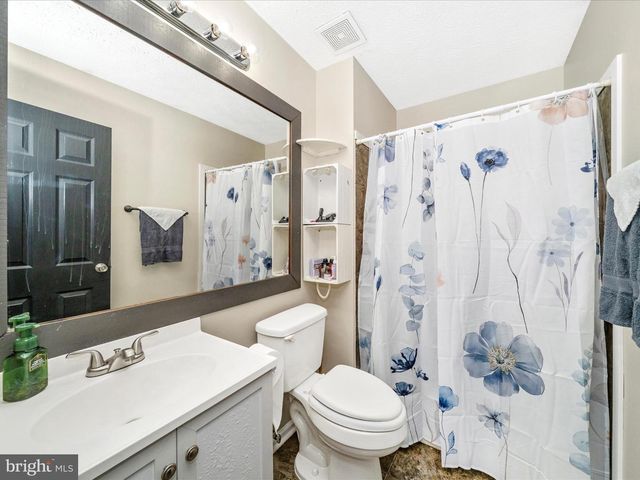 5004 MALLARD LN, Frederick, MD 21703