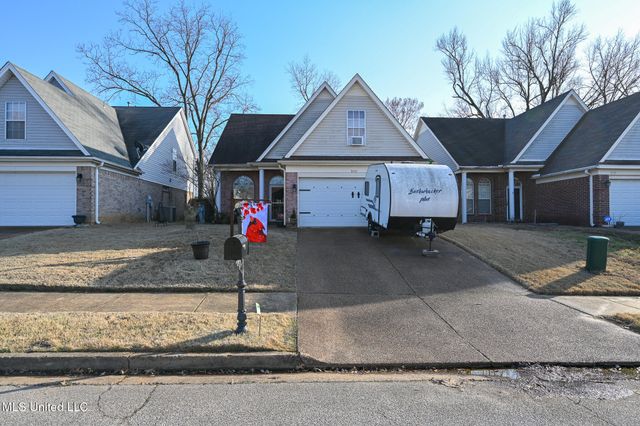9737 W Dogwood Court, Olive Branch, MS 38654