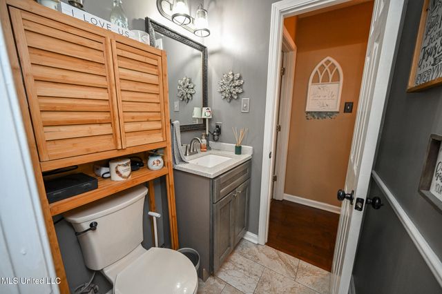 9737 W Dogwood Court, Olive Branch, MS 38654