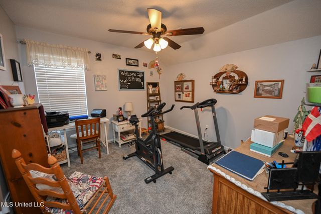 9737 W Dogwood Court, Olive Branch, MS 38654