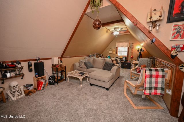 9737 W Dogwood Court, Olive Branch, MS 38654