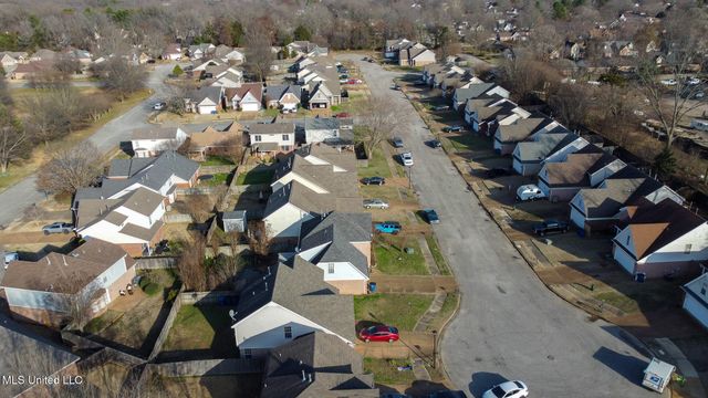 9737 W Dogwood Court, Olive Branch, MS 38654