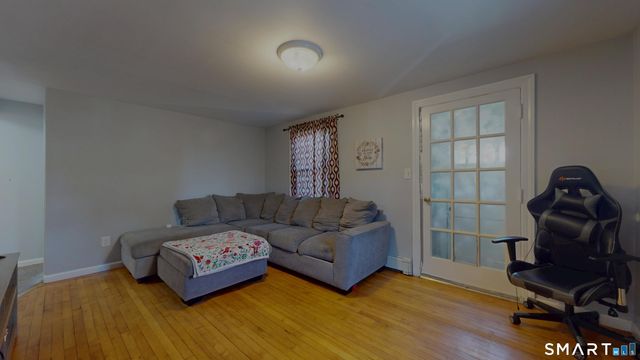 354 Edgewood Avenue, Waterbury, CT 06706