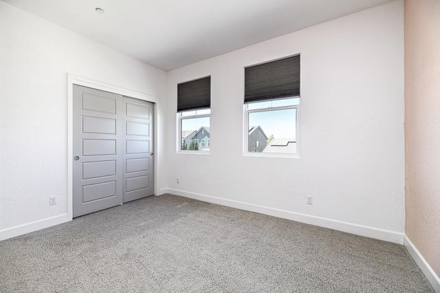 365 Huntington Avenue S, Madera, CA 93636
