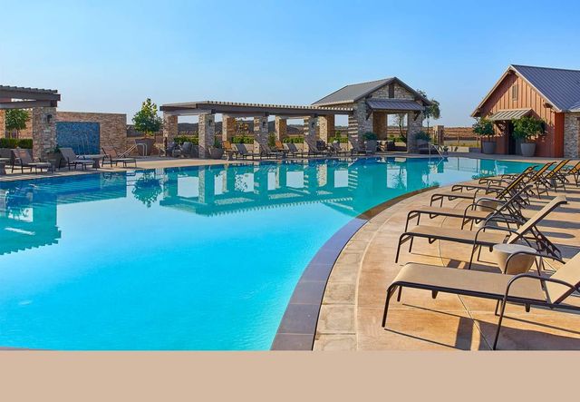 365 Huntington Avenue S, Madera, CA 93636