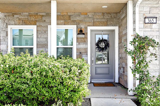365 Huntington Avenue S, Madera, CA 93636