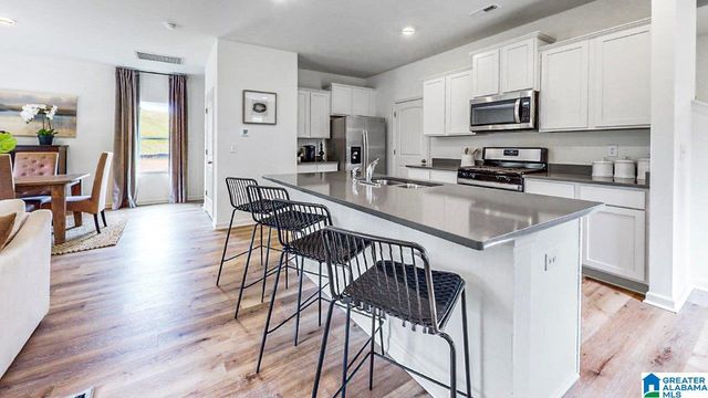 812 PEAVINE CROSSING PARKWAY, Alabaster, AL 35007