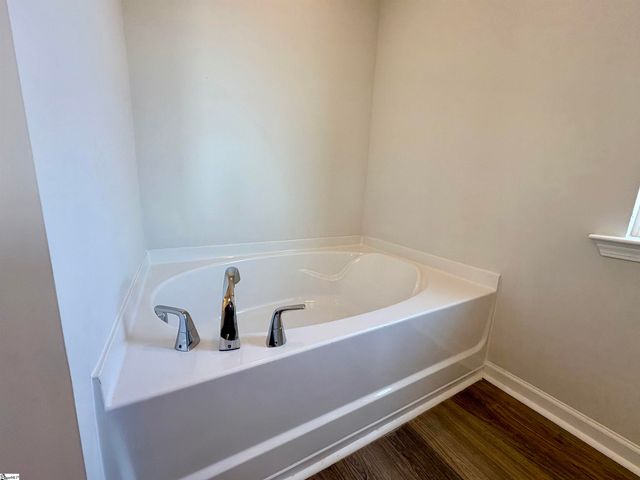 27 Wilson School Street, Simpsonville, SC 29681