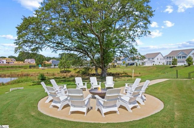 27 Wilson School Street, Simpsonville, SC 29681