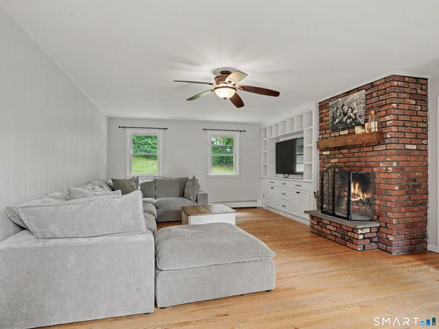 44 The Old Road, Newtown, CT 06470