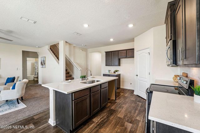 3238 LITTLE FAWN Lane, Green Cove Springs, FL 32043