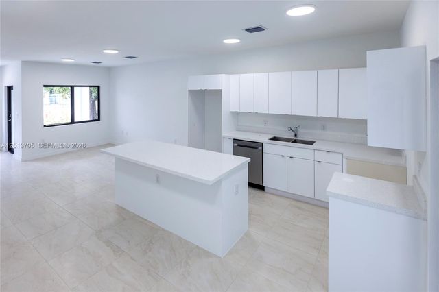 2969 NW 59 Street, Miami, FL 33142