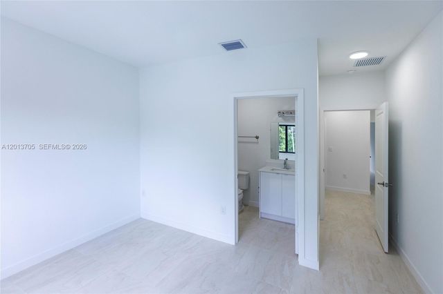 2969 NW 59 Street, Miami, FL 33142
