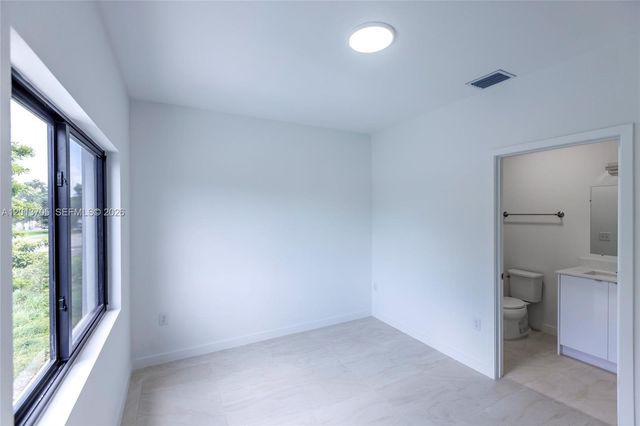 2969 NW 59 Street, Miami, FL 33142