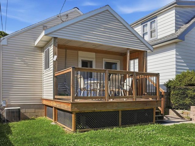 2247 E Vollmer AVENUE, Milwaukee, WI 53207