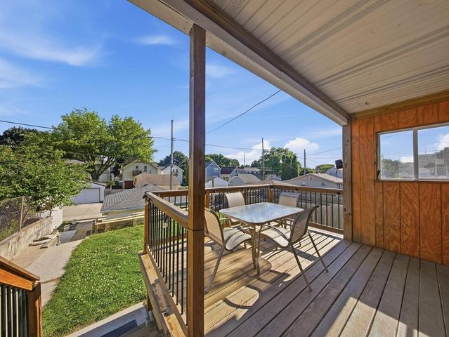 2247 E Vollmer AVENUE, Milwaukee, WI 53207