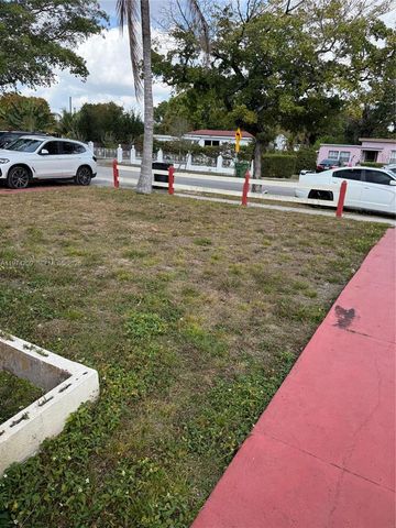 130 NW 124th St, North Miami, FL 33168