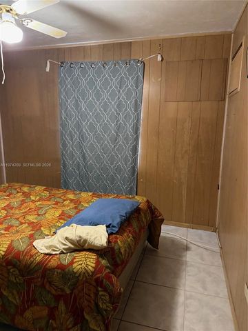 130 NW 124th St, North Miami, FL 33168