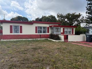 130 NW 124th St, North Miami, FL 33168