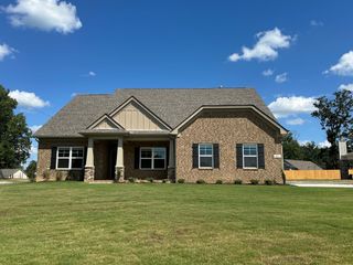 1313 Amber Hills Drive, Ashland City, TN 37015