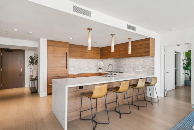 888 W E Street 2206, San Diego, CA 92101