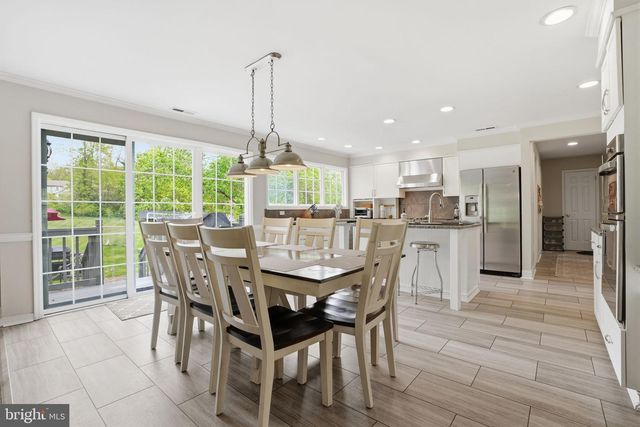 12 COVENTRY LN, Hopewell, NJ 08525