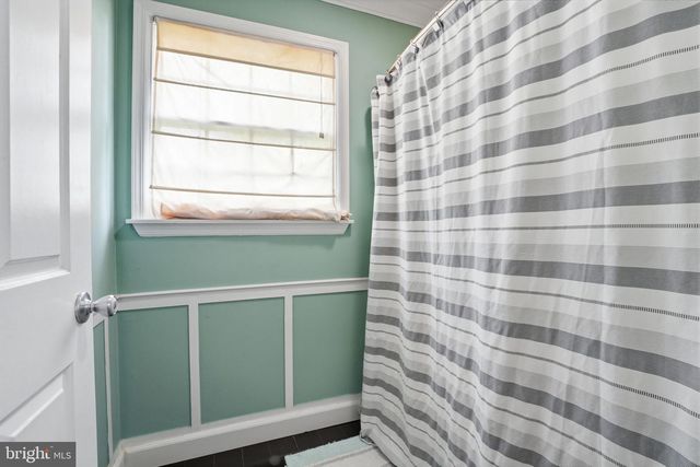 12 COVENTRY LN, Hopewell, NJ 08525