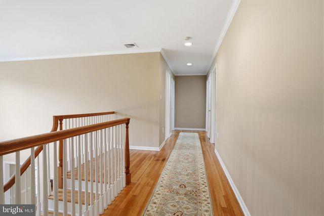 12 COVENTRY LN, Hopewell, NJ 08525