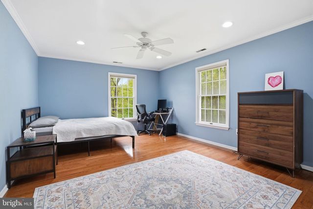 12 COVENTRY LN, Hopewell, NJ 08525