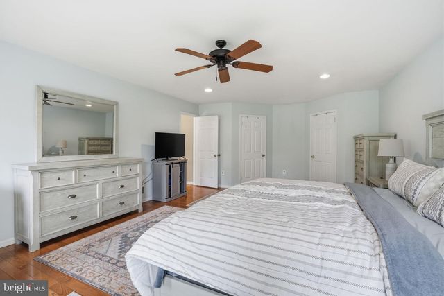 12 COVENTRY LN, Hopewell, NJ 08525