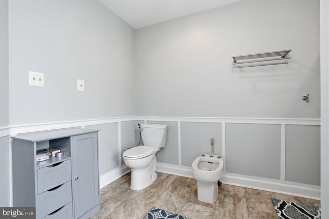 12 COVENTRY LN, Hopewell, NJ 08525