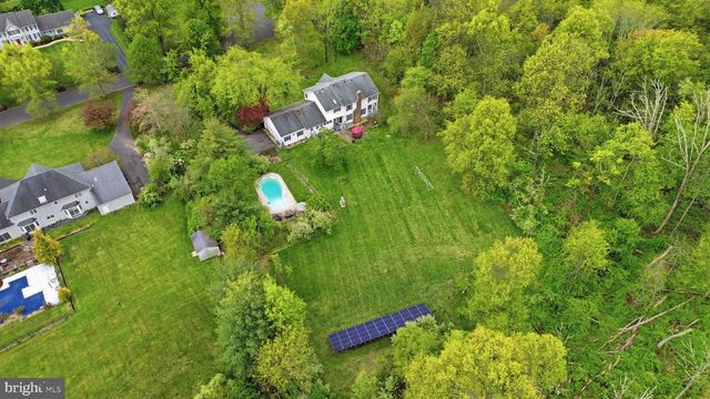 12 COVENTRY LN, Hopewell, NJ 08525