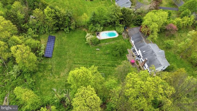 12 COVENTRY LN, Hopewell, NJ 08525