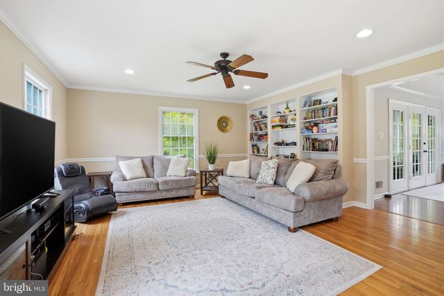 12 COVENTRY LN, Hopewell, NJ 08525
