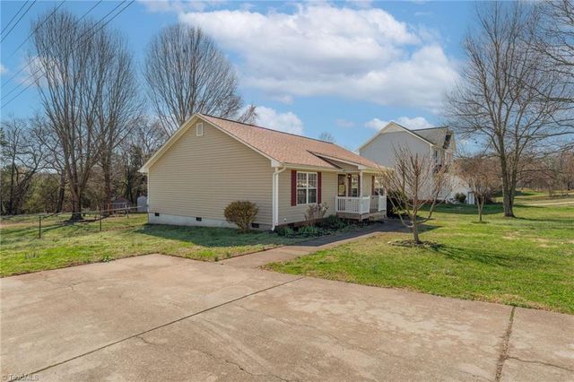 419 Lake Drive, Mocksville, NC 27028