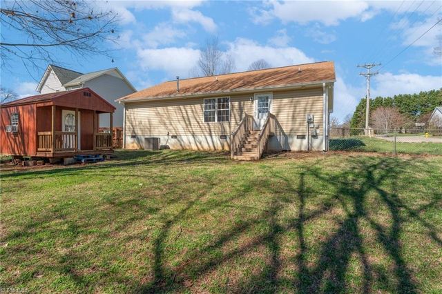 419 Lake Drive, Mocksville, NC 27028