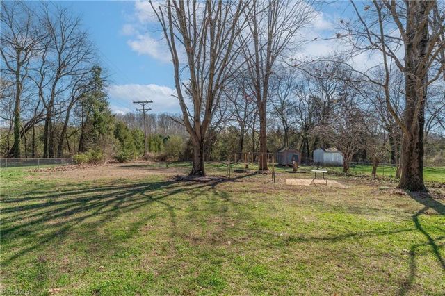 419 Lake Drive, Mocksville, NC 27028