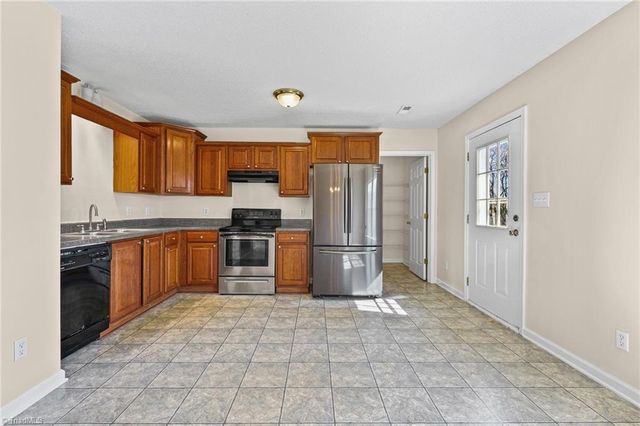 419 Lake Drive, Mocksville, NC 27028