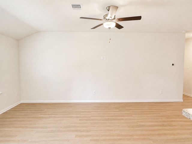 11760 Whirlaway Drive, Willis, TX 77318