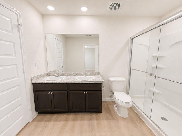11760 Whirlaway Drive, Willis, TX 77318
