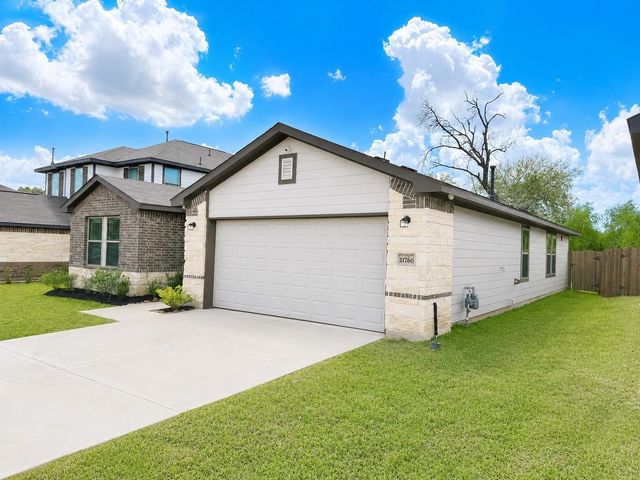 11760 Whirlaway Drive, Willis, TX 77318