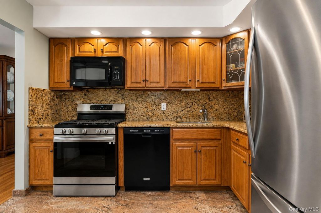 3121 46th Street, Astoria, NY 11103 — photo 3