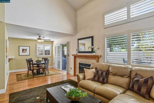 5256 Pebble Glen Dr, Concord, CA 94521