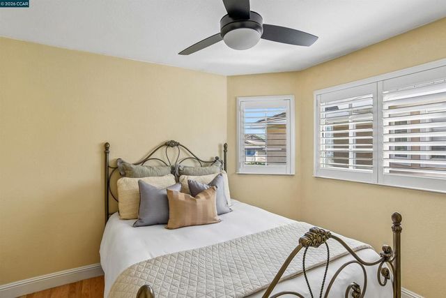 5256 Pebble Glen Dr, Concord, CA 94521