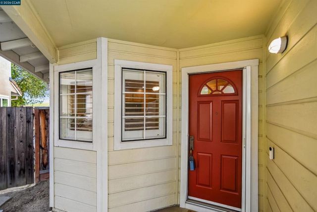 5256 Pebble Glen Dr, Concord, CA 94521