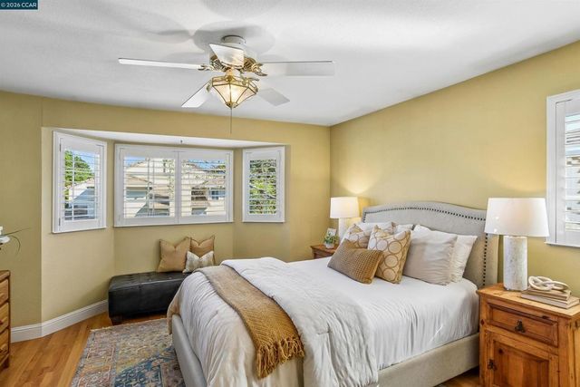 5256 Pebble Glen Dr, Concord, CA 94521