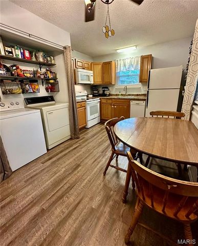 1700 E 9th Street, Washington, MO 63090