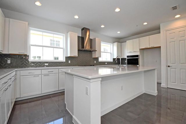 1520 LAKE GEORGE DRIVE, Lake Mary, FL 32746